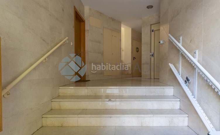 Foto bc5d4e47-6c92-4202-a998-71a8873a5ba2. Pis a Ventas Madrid