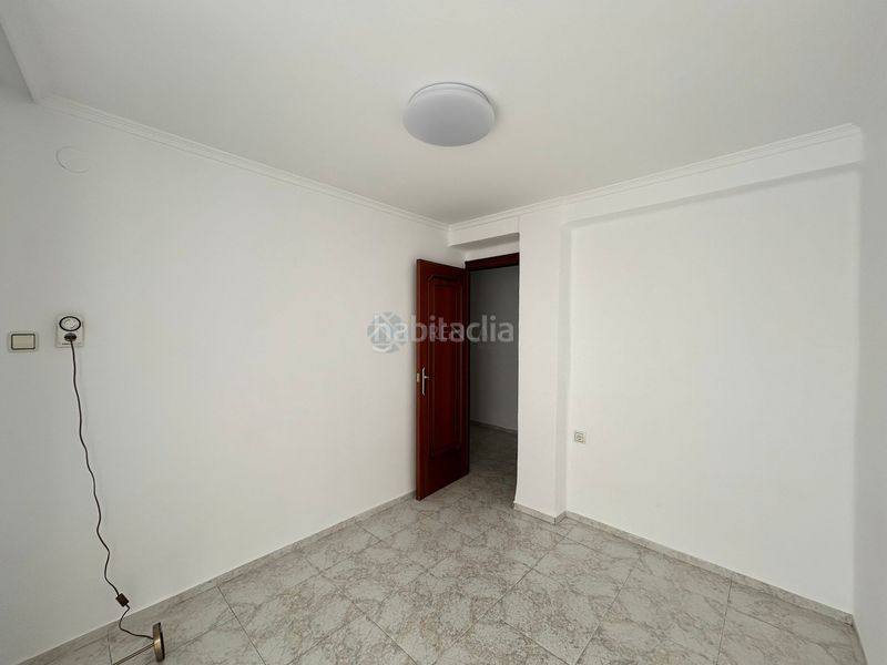Foto e5b53c02-6cf1-459f-8405-defc3a891a10. Pis a Benetússer