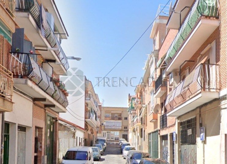 Foto a736badb-79c3-4848-bb04-2e25bb0b3910. Pis a San Isidro Madrid