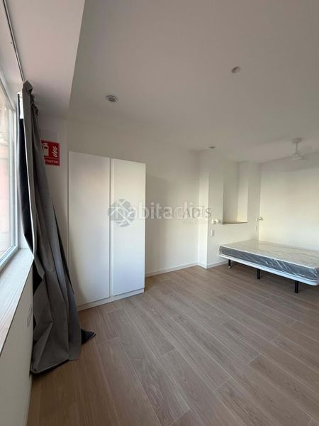 Foto bedd2905-3615-4628-93e7-d3fc84ef243e. Pis a Mont Olivet Valencia