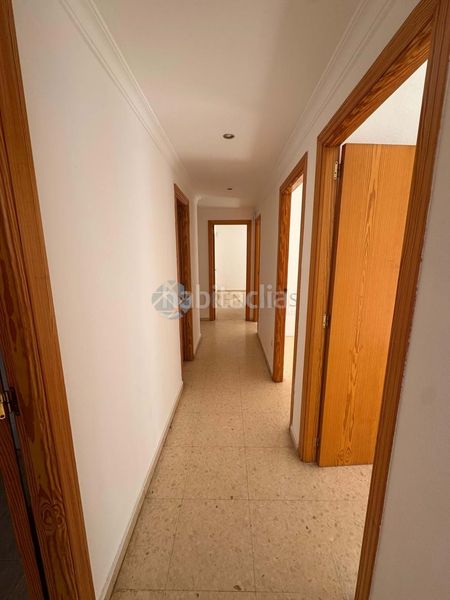 Foto 6fdc7240-7d45-4f46-be50-154c3e8fa40d. Pis amb aparcament a Silla