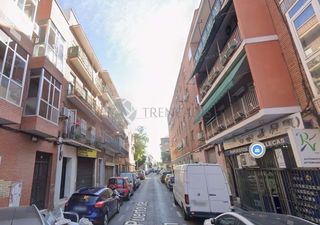 Pis a CL PUERTO DE ARLABAN  Es: Pl: Pt:B  MADRID (MADRID)