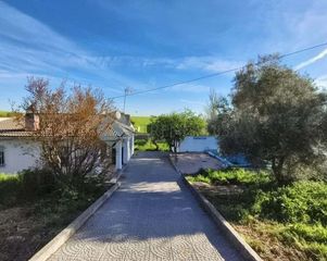 Reihenhaus  Cl granados   el viso de san juan (toledo). Chalet independiente con piscina y gran potencial en el viso de