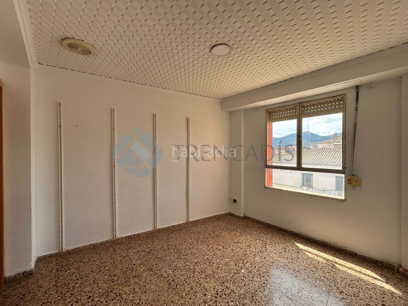 Foto 1a1370be-ddc2-48c2-af57-91a7577a85d0. Pis a Canals