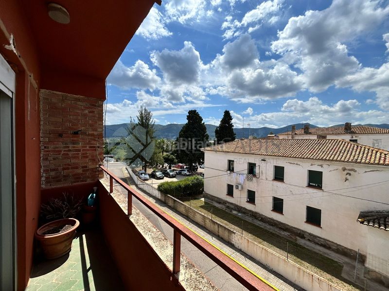 Foto 293d2d3d-891a-4b80-805c-2d376939b635. Pis a Canals