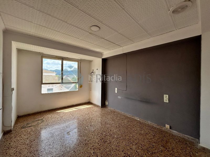 Foto 41548d6a-e70b-48b5-93a9-2776e5ea103b. Pis a Canals