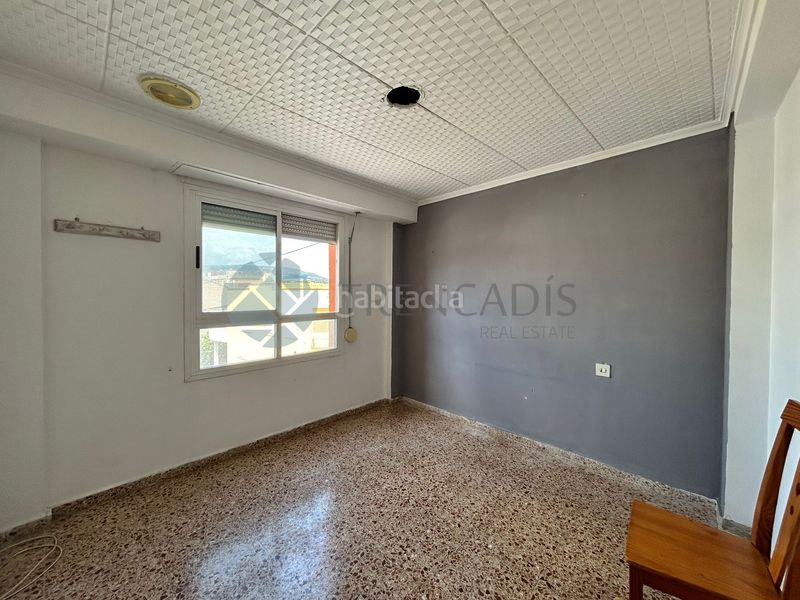 Foto d71ca047-69c0-4373-8adc-2158c4d62f89. Pis a Canals