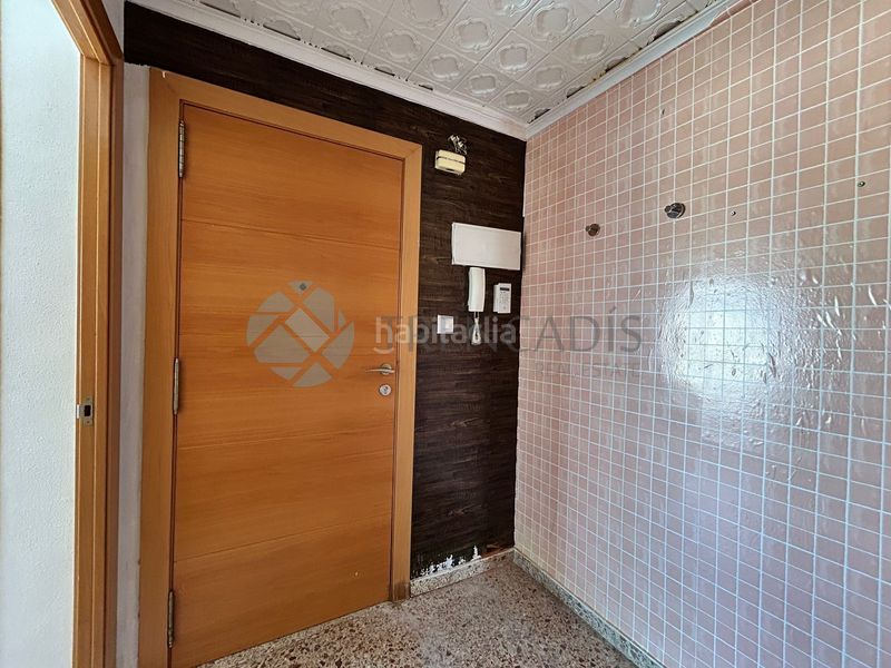 Foto e158a898-fd93-46f4-a446-53d8ec4e8f82. Pis a Canals