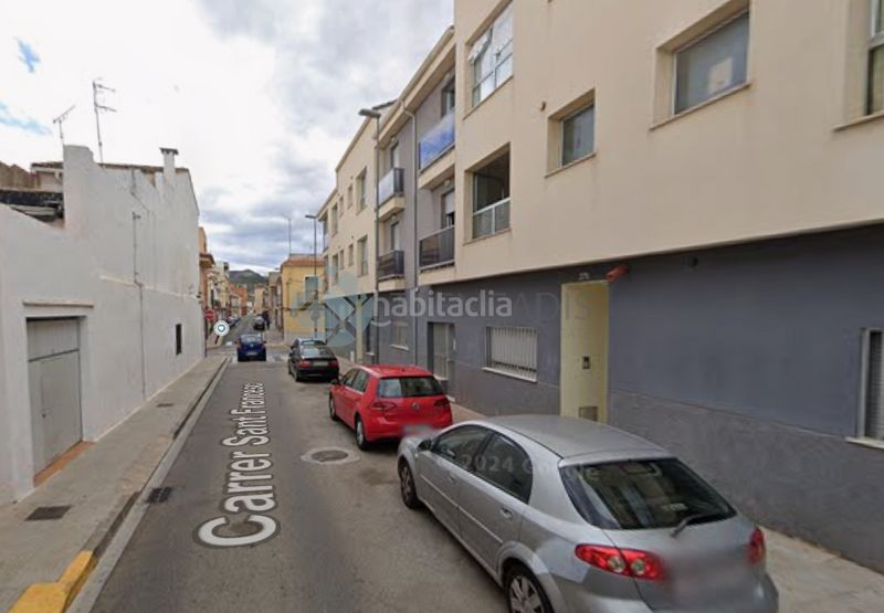 Foto 2bfa131a-a876-43dd-82f2-809166eda9c3. Pis a Almoines