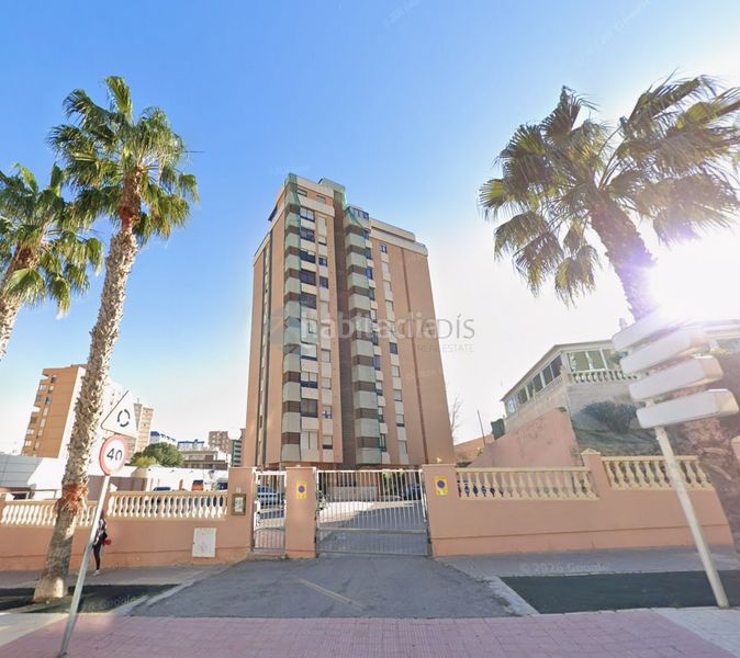 Foto be6ea15c-7b54-4cef-8d23-edd9a20ee7da. Pis a Campello Playa Campello (el)