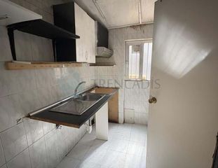 Pis  Cl pico cebollera  pl: pt:l  madrid (madrid). Vivienda de 50 m construidos ubicada en el barrio de puente de v