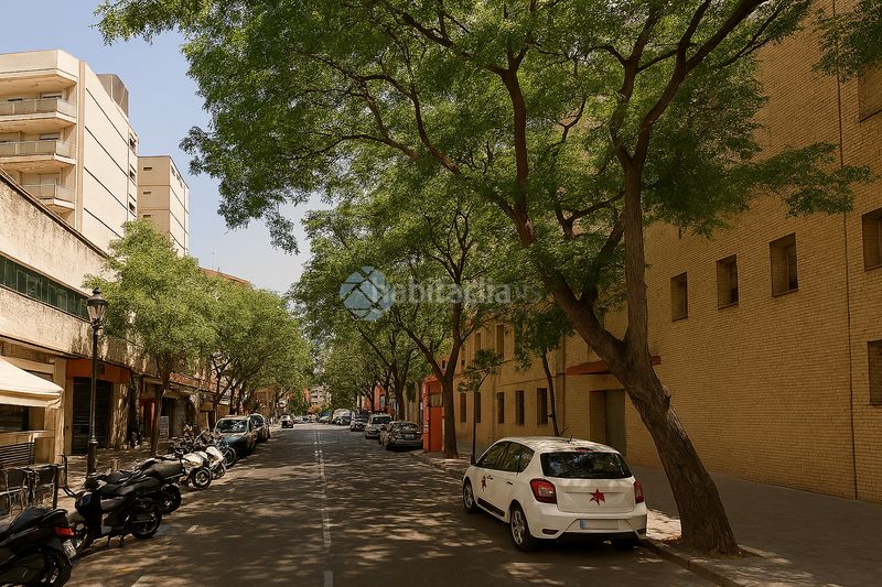 Foto 6f703540-0895-4d77-9035-cf03f7af57b9. Local comercial a Trinitat Valencia