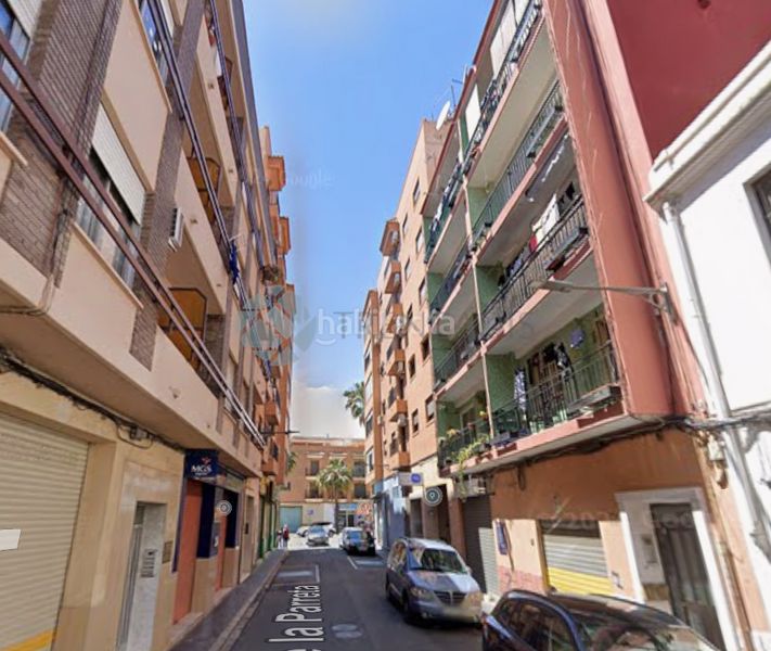 Foto ff1b0a35-8a9c-4917-8d97-232356f7e6a0. Pis a Centro Xirivella