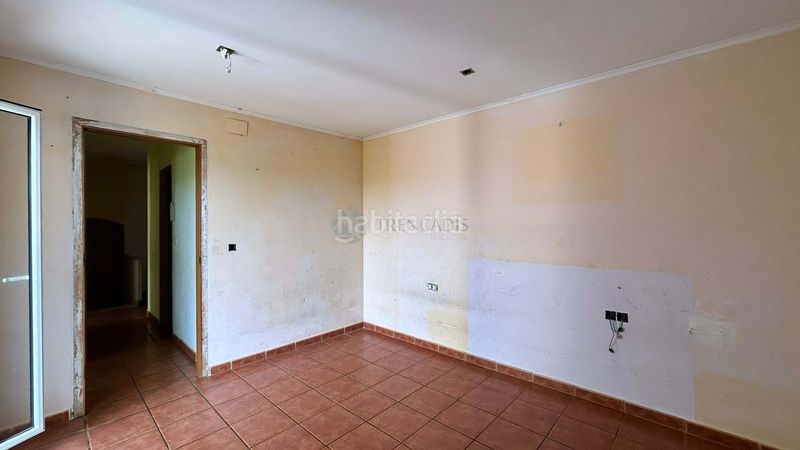 Foto 9346e737-b503-4b61-9042-d484c86a9667. Pis a Benimuslem