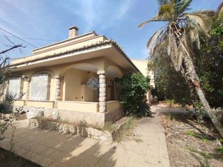 Maison jumelée  Cl convent (f) es:c pl:om pt:un  el campello (alicante)