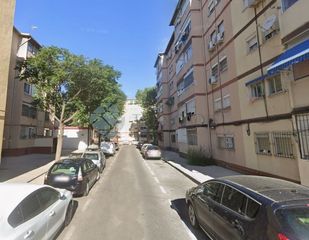 Pis a CL GODELLA  Es: Pl: Pt:IZ  MADRID (MADRID)
