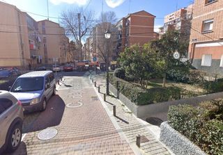 Pis a CL VELEZ MALAGA  Pl: Pt:B  MADRID (MADRID)