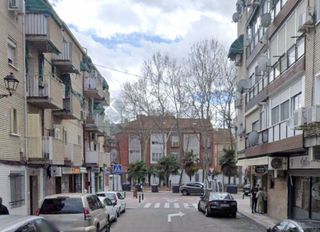 Pis  Cl nardos  es: pl: pt:b  torrejon de ardoz (madrid). Piso ocupado por persona sin justo títuloeste inmueble debido a