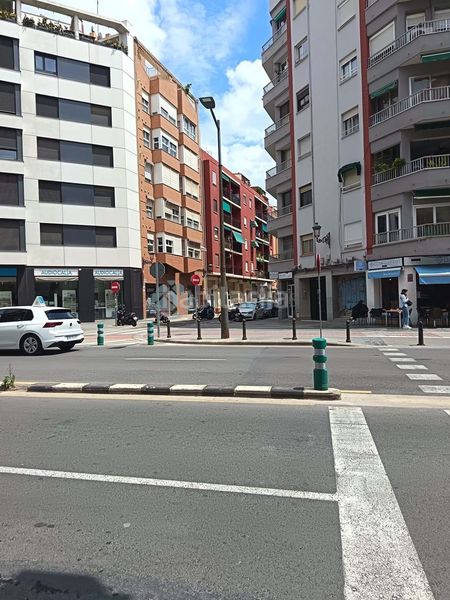 Foto fa0f9041-e339-4ef8-b551-9bd464c32a5c. Local comercial a La Raïosa Valencia