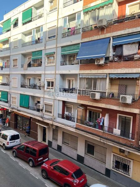 Foto 8ec4bd9d-e6f8-42a4-ba9a-405039c92908. Pis a Els Orriols Valencia