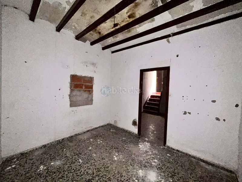 Foto 5bc051e4-ee85-4614-ac0c-1651f4bbadbf. Casa aparellada a Oliva pueblo Oliva