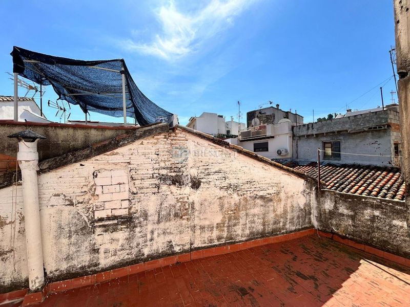 Foto abbf48e5-b568-498d-ba22-c1f7d0efc4e0. Casa aparellada a Oliva pueblo Oliva