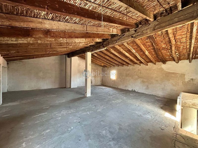 Foto c6a2e325-5658-4504-b1fe-6d0940bf81d0. Casa aparellada a Oliva pueblo Oliva