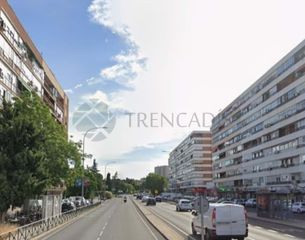 Pis a AV CARDENAL HERRERA ORIA  Pl: Pt:B   MADRID (MADRID)