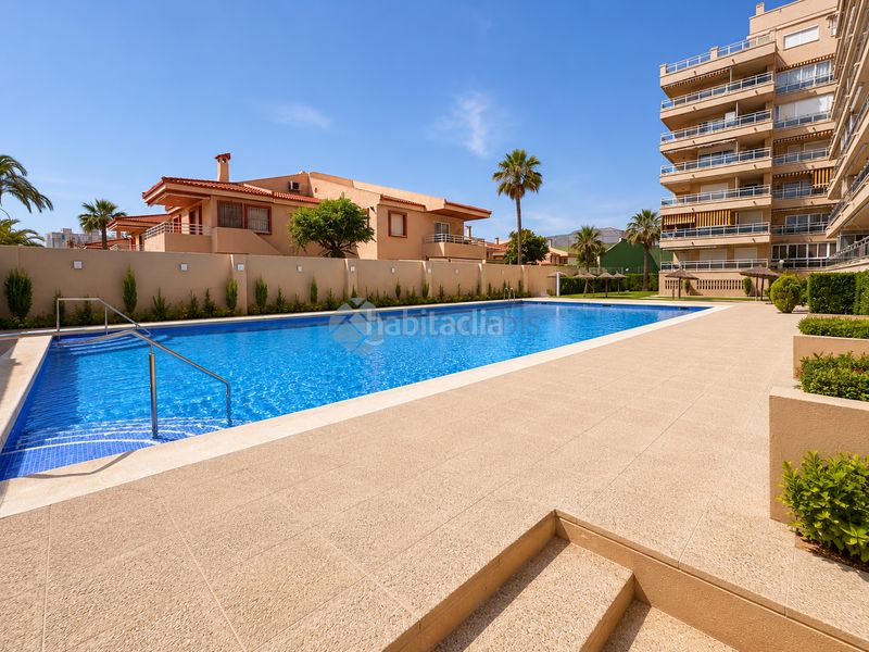 Foto b258172a-99e0-4edf-ae74-5f3606b63422. Pis amb piscina a El Perellonet Valencia