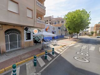 Locale commerciale in Bombers
