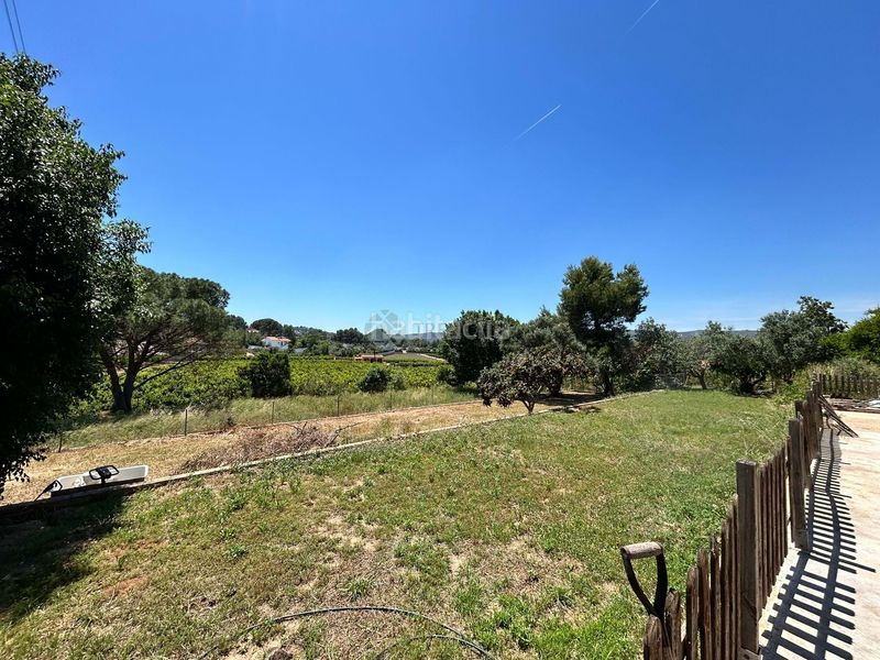 Foto e5aed475-0c63-4d27-b91f-f8c574e20608. Xalet amb aparcament piscina a Alberic