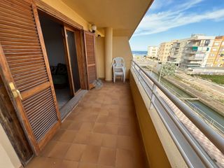 Etagenwohnung  Calle canal. Amplio apartamento de 99 m en tavernes de la valldigna, con vist