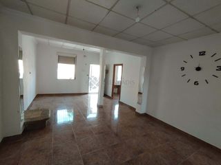 Casa aparellada  Rosalía de castro