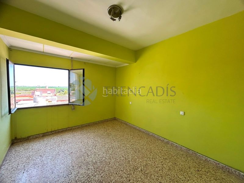 Foto 0db01090-c273-44a9-8c7d-278f49b2df30. Pis a Llaurí