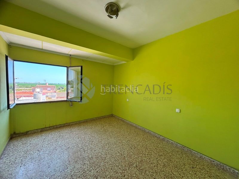 Foto 500d43e4-1ca9-4b48-ae5d-2e095ebd10d1. Pis a Llaurí