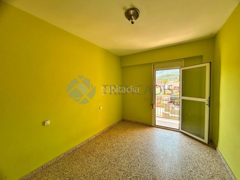 Foto be78af65-ab68-44c5-a2a3-fc1227c3be2c. Pis a Llaurí
