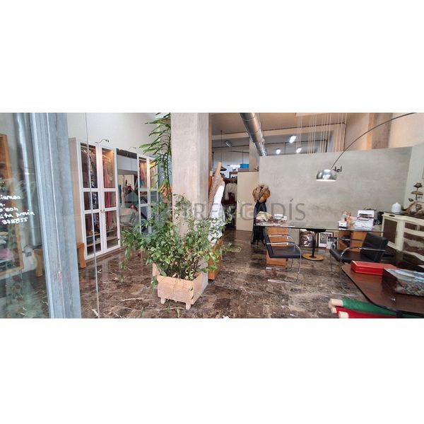 Foto f348705e-fed5-4a6e-9835-a9194ca8c20d. Local comercial a Gran Via Valencia