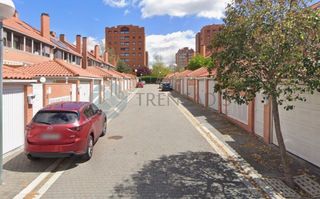 Casa aparellada a CL JUAN RAMON JIMENEZ   FUENLABRADA (MADRID)