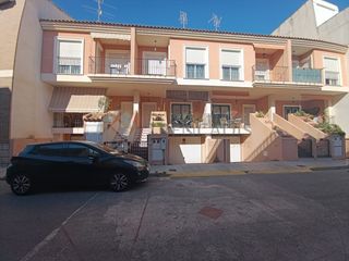 Towny house  Cl castaños  es: pl: pt:  almoradi (alicante)