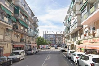 Pis  Cl elizondo  pl: pt:iz  madrid (madrid). Piso ocupado por persona sin justo títuloeste inmueble debido a