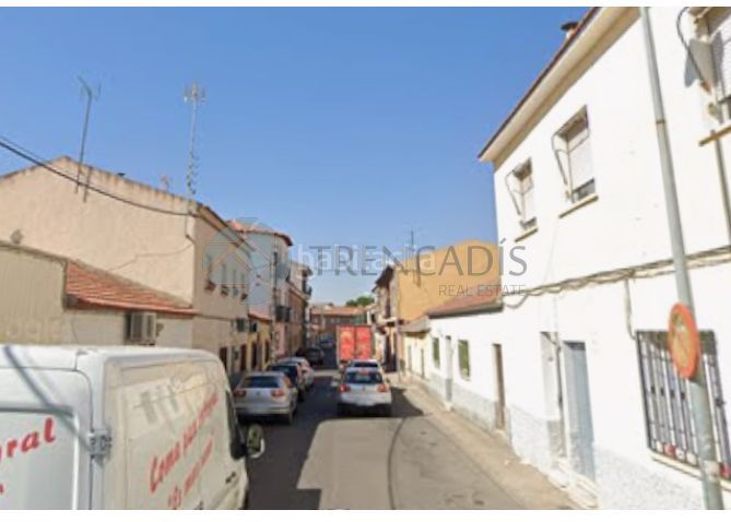 Foto a0a938cc-2113-4ee5-bb4e-f189d2b49414. Pis a Santa María de Benquerencia Toledo