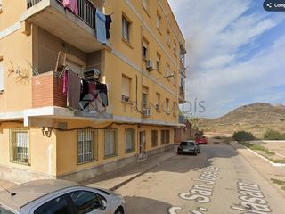 Pis  Cl san jose de calasanz  es: pl: pt:e e/p/p/ //e  cartagena (mur