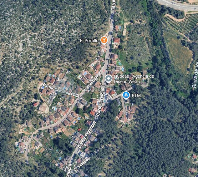 Foto 51205fd2-f748-496c-9529-fa2a489038f2. Casa adossada a Canyelles