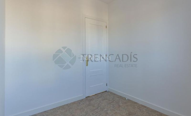 Foto 922602e9-4c56-4660-b7df-209a029669f6. Pis a Valdeacederas Madrid