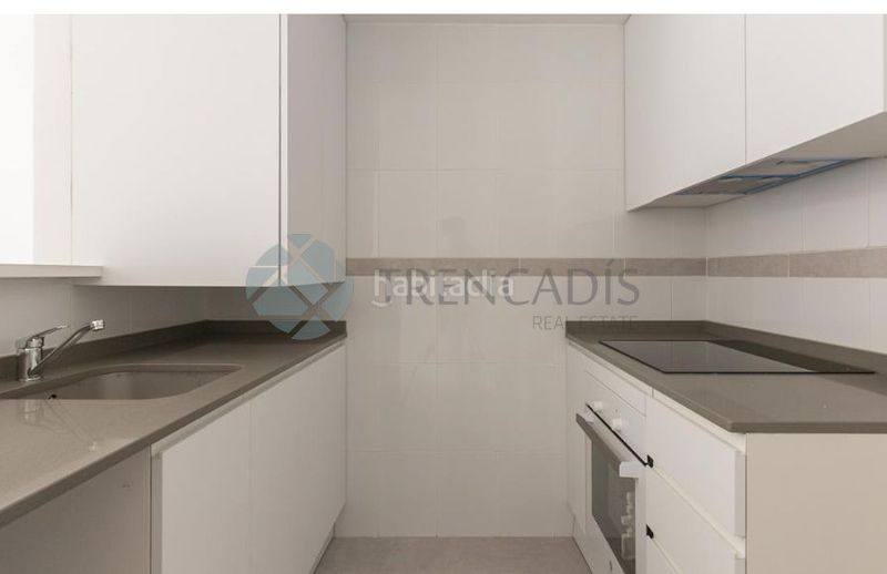 Foto c2fd7682-91ed-4fba-adaf-5dfd4db48222. Pis a Valdeacederas Madrid