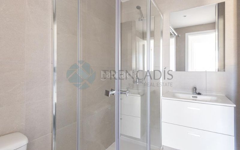 Foto dc07216e-8a44-49b9-937f-7f54c1985329. Pis a Valdeacederas Madrid