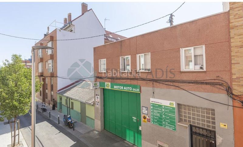 Foto f9cf409f-b85a-4977-8fc7-26fe67e6b011. Pis a Valdeacederas Madrid