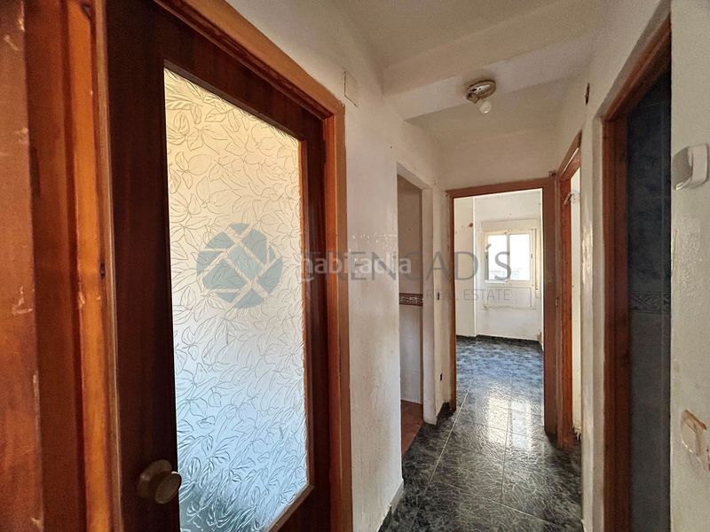 Foto f5ac5319-3952-4be7-8e87-6362eb003c37. Piso en Centro Chiva