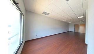 Oficina  Calle platino. Inversión inmejorable  oficina en salteras, sevilla