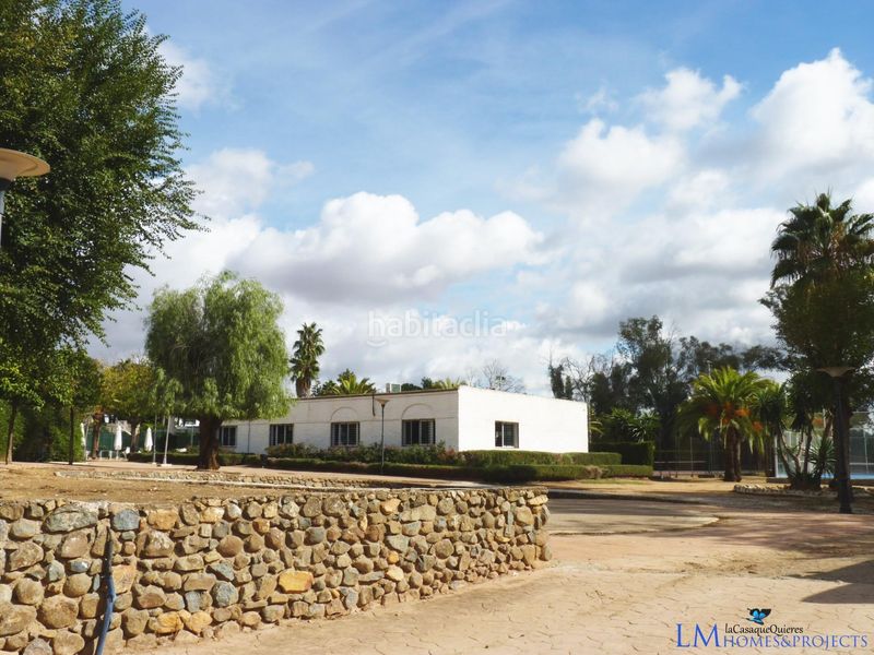 Foto a6036586-63b6-4a0f-82e7-1476f6ce1ed6. Xalet amb calefacció aparcament piscina a Carmona